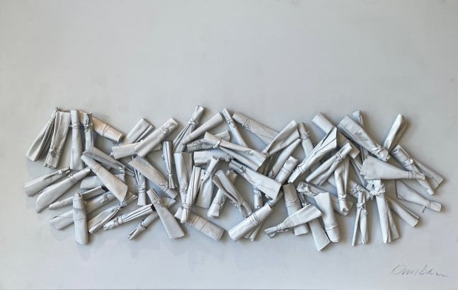 George Dunbar

Tillatoba - Rag Series, 2022

Acrylic over cloth bundles on canvas

42h x 66w in