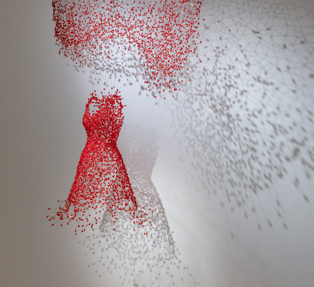 Key-Sook Geum
Enlightnment in Red
wire, beads
44 x 34 x 20 in
42 x 72 ( installation element_