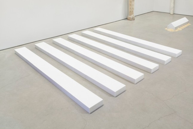 Richard Long
Heaven (Portrait of Carl Andre), 2011
Thassos marble
4 x 120 x 121 inches (10,2 x 305 x 307,3 cm) overall
SW 11429
Private Collection