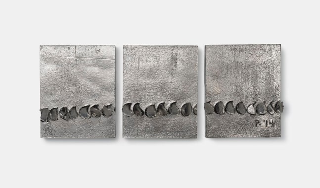Otto Piene
Triptychon (Ohne Titel), 2014
platinum, glaze on clay
as installed: 18 1/8 x 49 x 2 inches (46 x 124,5 x 5 cm) overall
SW 15386
Private Collection