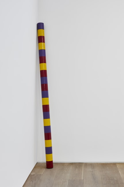Round bar of wood B 00201300, 1975
Painted wood (21 segments)
80 7/8 x 4 x 4 inches (205.4 x 10.2 x 10.2 cm)