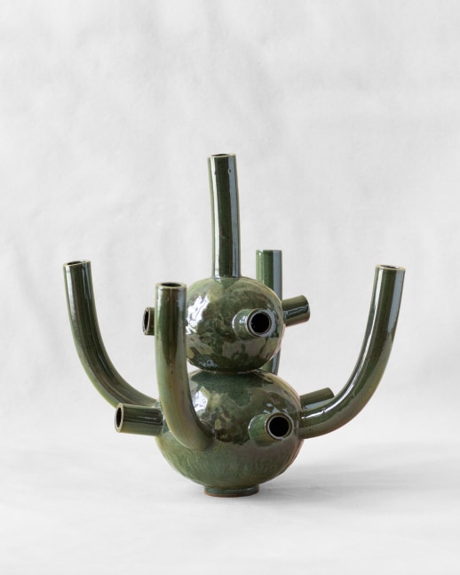 Erica Prince

Alien, 2024

Glazed stoneware

15h x 12w x 12d in