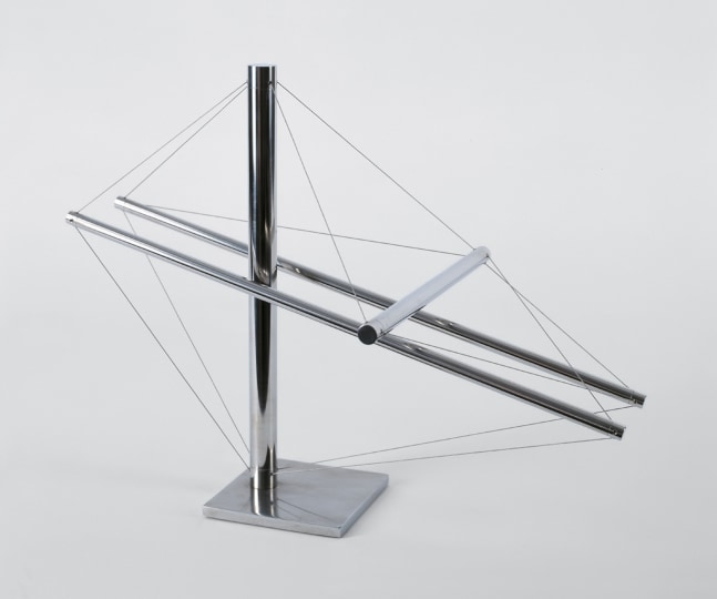 Flat Out, 1979

stainless-steel, edition of 4

16 x 20 x 11 in. / 40.6 x 50.8 x 27.9 cm
