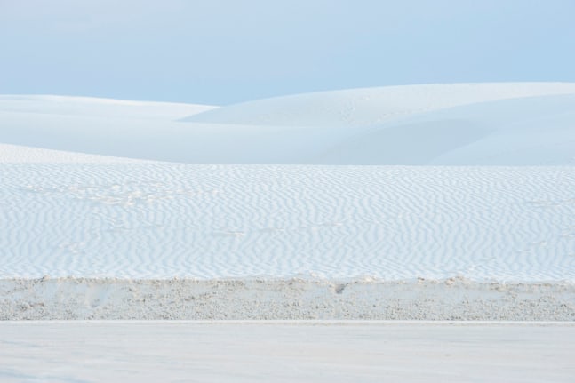 Renate Aller

Plate 79, White Sand Dunes, New Mexico, 2012

Archival pigment print

40h x 60w in

Framed: 47h x 67w in

1/5

RA032