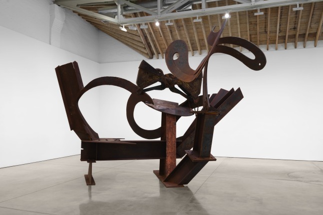 Installation view, Mark di Suvero: Painting and Sculpture, Paula Cooper Gallery, New York, September 9 – October 21, 2023. © Mark di Suvero. Courtesy of Spacetime C.C. and Paula Cooper Gallery, New York. Photo: Steven Probert.