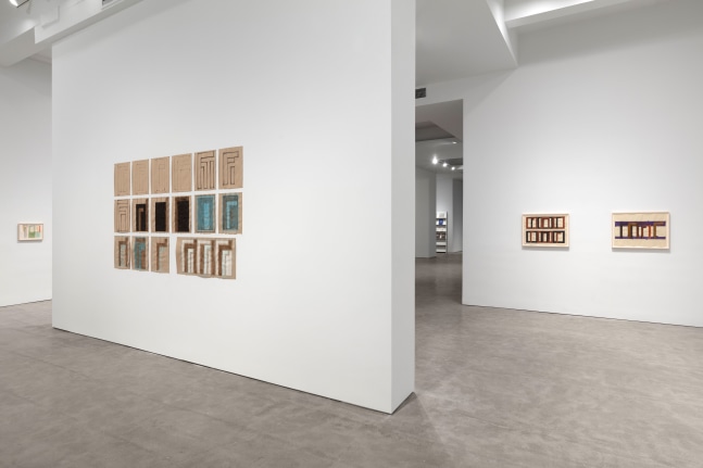 Installation view, Robert Grosvenor & David Novros, February 27 – April 10, 2021