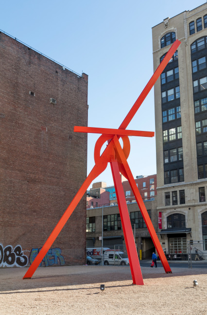 Installation view, Mark di Suvero, Hugs, 220 11th Avenue, New York, October 6, 2018 – August 20, 2019
