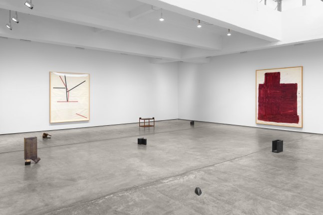 Installation view, Joel Shapiro, Paula Cooper Gallery, New York, September 4 – October 11, 2025. © 2025 Joel Shapiro / Artists Rights Society (ARS), New York. Courtesy Paula Cooper Gallery, New York. Photo: Steven Probert