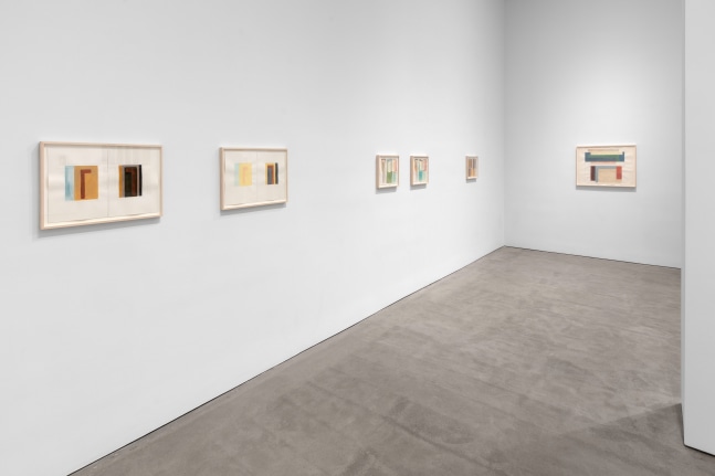 Installation view, Robert Grosvenor & David Novros, February 27 – April 10, 2021