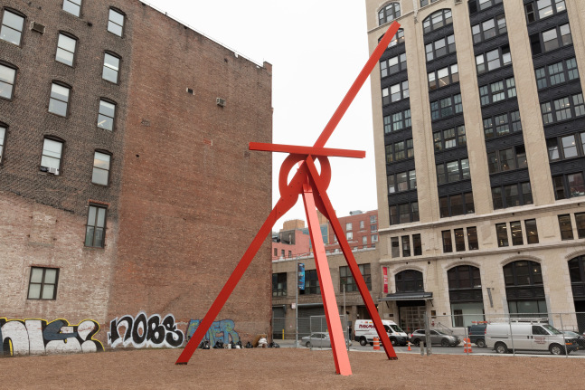 Installation view, Mark di Suvero, Hugs, 220 11th Avenue, New York, October 6, 2018 – August 20, 2019
