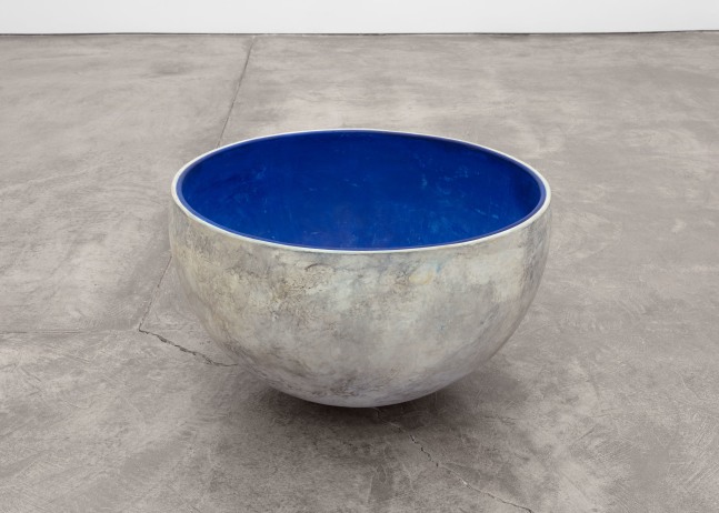 Jackie Winsor Blue Hemisphere, 1987 concrete, pigment 21 1/2 x 35 x 35 in. (54.6 x 88.9 x 88.9 cm)