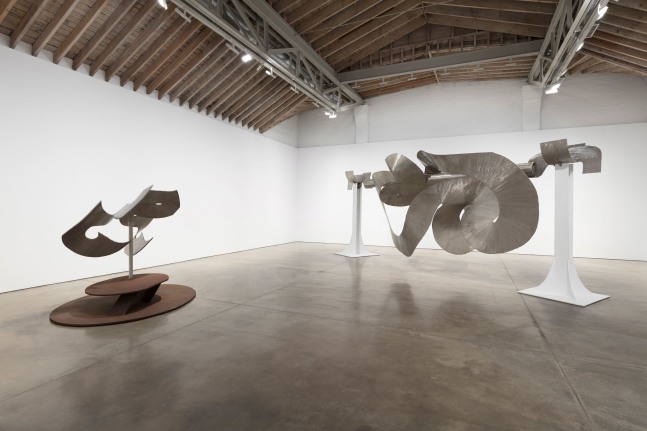 Installation view, Mark di Suvero, January 6 – February 3, 2018