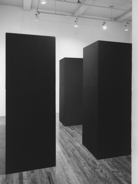 Installation view, Maze, Paula Cooper Gallery, 155 Wooster Street, New York, November 7 - 26, 1987. © 2025 Tony Smith / Artists Rights Society (ARS), New York. Courtesy Paula Cooper Gallery, New York. Photo: Geoffrey Clements.