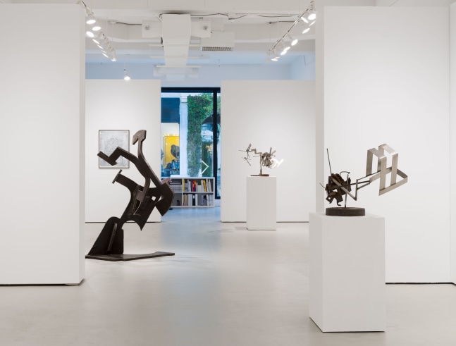 Installation view, Beatrice Caracciolo & Mark di Suvero, April 14 – May 21, 2022, 243A Worth Ave, Palm Beach