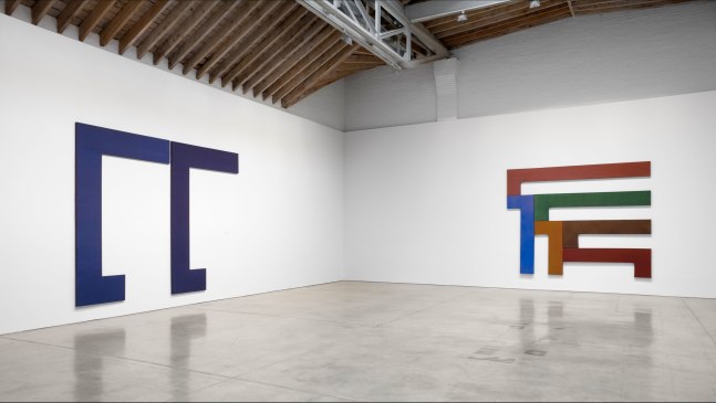 Installation view, David Novros, Paula Cooper Gallery, 534 W. 21st Street, New York. September 1 - 26, 2009. © 2025 David Novros / Artists Rights Society (ARS), New York. Courtesy Paula Cooper Gallery, New York.