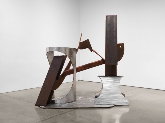 Installation view, Mark di Suvero: Painting and Sculpture, Paula Cooper Gallery, New York, September 9 – October 21, 2023. © Mark di Suvero. Courtesy of Spacetime C.C. and Paula Cooper Gallery, New York. Photo: Steven Probert.