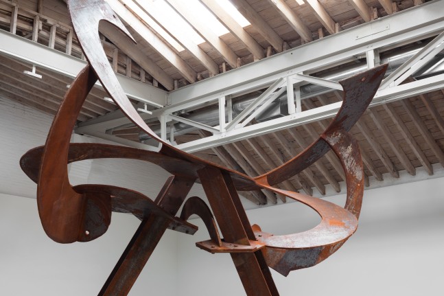 Installation view, Mark di Suvero, Luney Breakout, September 6 – October 22, 2014