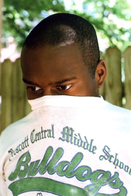 Kayode Ojo Moyinoluwa, 2009 photograph 6 x 4 in. (15.2 x 10.2 cm)