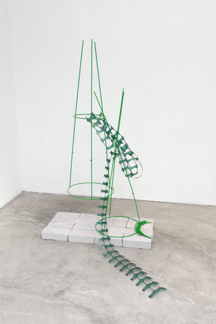 Linnea Kniaz Framework 6, 2017 powder-coated wire, construction mesh 53 x 21 1/2 x 13 1/2 in. (134.6 x 54.6 x 34.3 cm)