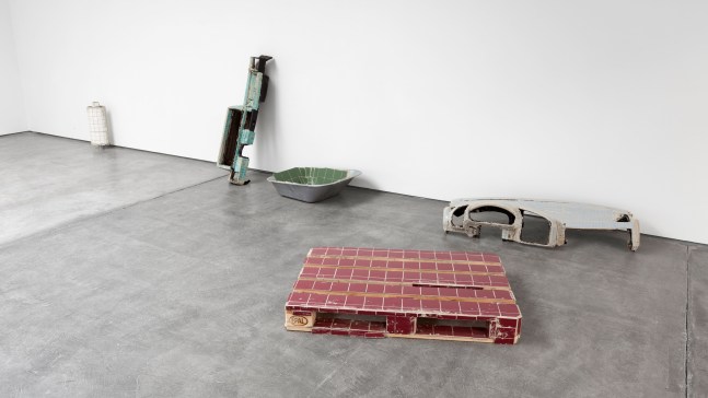 Installation view, Matias Faldbakken, EUROPE IS BALDING, February 18 – March 19, 2016