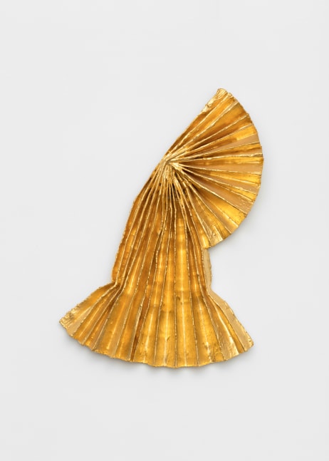 Lynda Benglis Fandango, 1979 brass screening, plaster, gesso, oil base, gold leaf 36 x 24 x 3 in. (91.4 x 61 x 7.6 cm)