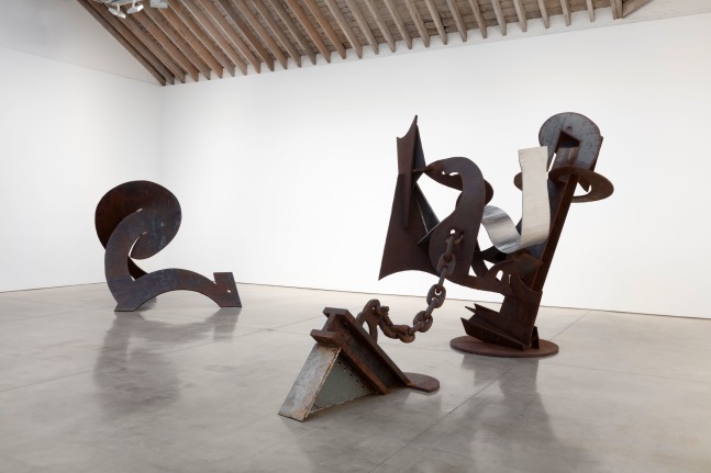 Installation view, Mark di Suvero, November 3 – December 10, 2016