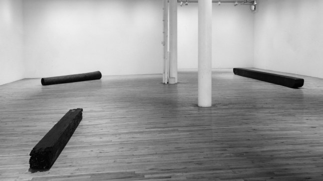 Installation view, Robert Grosvenor, Paula Cooper Gallery, 155 Wooster Street, New York, April 5 - 30 1975. © Robert Grosvenor. Courtesy Paula Cooper Gallery, New York. Photo: Geoffrey Clements.