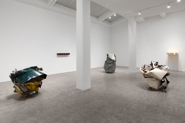 Installation view, John Chamberlain & Donald Judd, November 2 – December 14, 2019