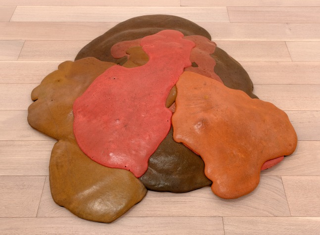 Lynda Benglis
UNTITLED, 1969
pigmented polyurethane foam
7 x 59 x 50 in. (17.8 x 149.9 x 127 cm)