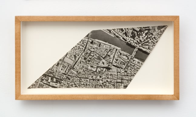 Sol LeWitt: Fotografia アート写真集 Distorted Cubes (A) | Childs Gallery