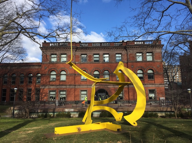 Mark di Suvero Paintbrush, 2016-17 Painted steel 20 ft 2 in. x 19 ft x 12 ft (614.7 x 579.1 x 365.8 cm)