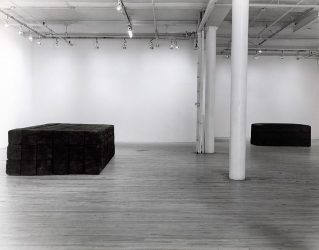 Installation view, Sculptures, Paula Cooper Gallery, 155 Wooster Street, New York, April 8 - 29 1978. © Robert Grosvenor. Courtesy Paula Cooper Gallery, New York. Photo: Jonathan Dent