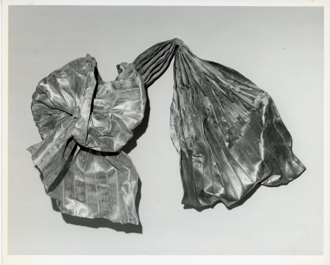 Lynda Benglis &quot;Antilla&quot; 1982 Bronze wire, zinc, aluminum, copper, patinated copper 36 1/4&quot; x 52 1/2&quot; x 19 1/2&quot;