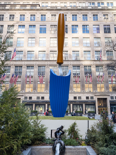 Installation view, Claes Oldenburg and Coosje van Bruggen, Plantoir, Blue, March 18 – May 6, 2022, Channel Gardens at Rockefeller Center, New York, NY