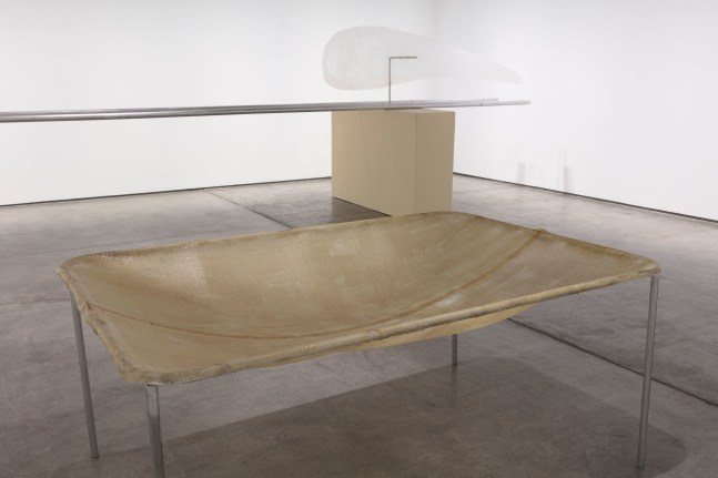 Installation view, Robert Grosvenor, February 10 – March 17, 2018