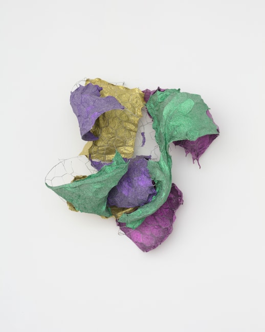 Lynda Benglis Madame Butterfly, 2017 cast sparkles on handmade paper over chicken wire 27 x 26 x 16 in. (68.6 x 66 x 40.6 cm)