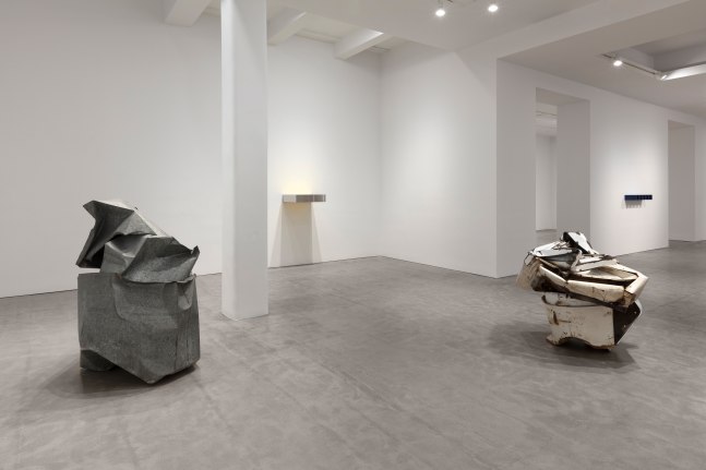 Installation view, John Chamberlain & Donald Judd, November 2 – December 14, 2019