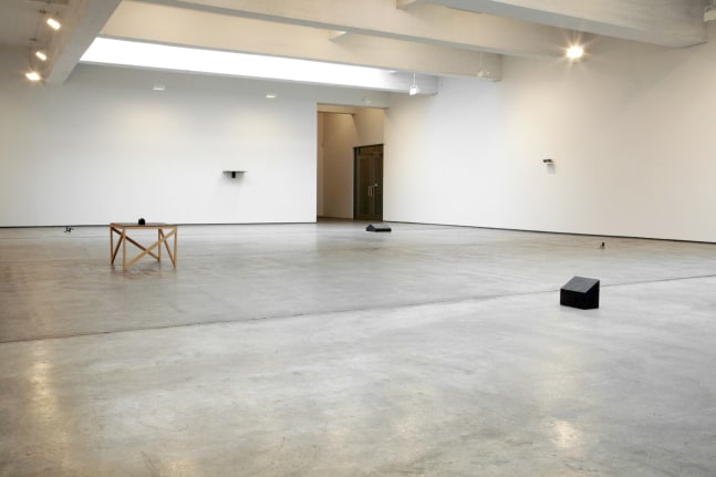Installation view, Joel Shapiro, Works: 1969–1979, Paula Cooper Gallery, New York, January 8 – February 13, 2010. © 2025 Joel Shapiro / Artists Rights Society (ARS), New York. Courtesy Paula Cooper Gallery, New York