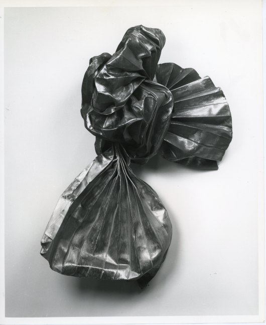 Lynda Benglis &quot;Hyades&quot; 1982 Bronze wire, zinc, copper, aluminum, lacquer coating 41&quot; x 33 1/2&quot; x 17&quot;