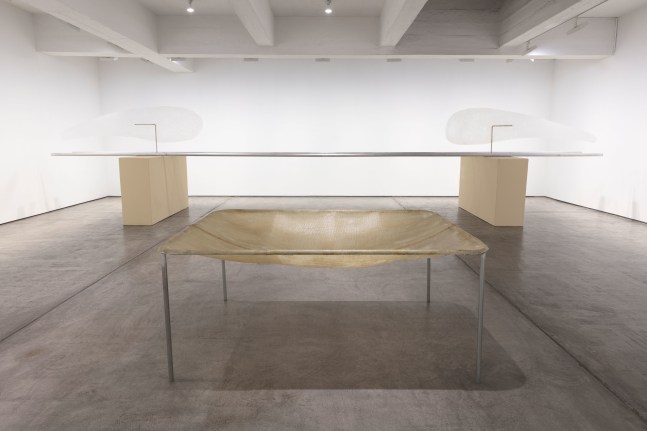 Installation view, Robert Grosvenor, February 10 – March 17, 2018
