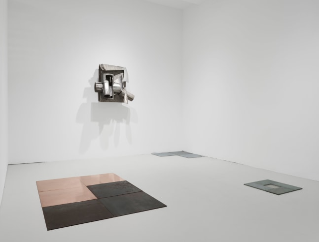 Installation view, Carl Andre, Lynda Benglis, Frank Stella, December 17, 2022 - January 22, 2023, 243A Worth Avenue, Palm Beach