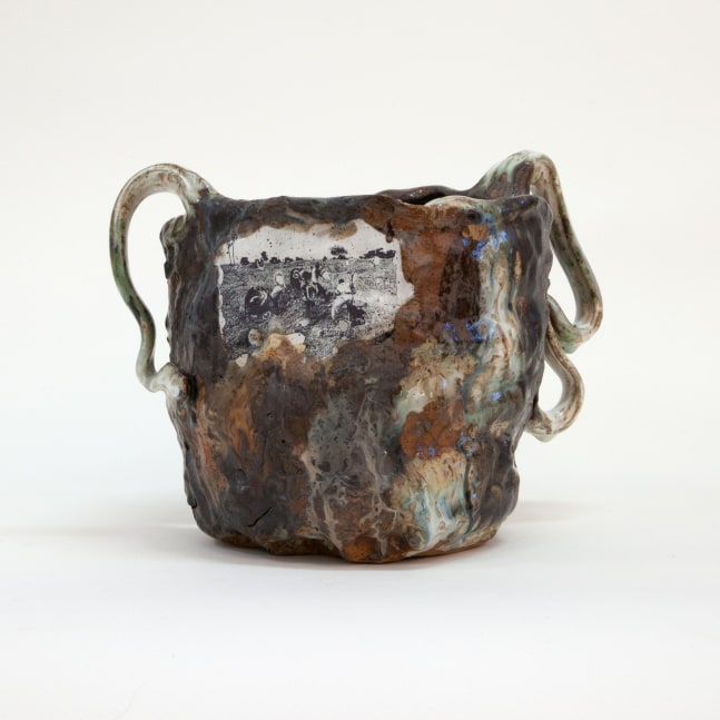 Liz Glynn, Untitled Vessel #3 (from The Looters), 2022, glazed stoneware, 11 x 9 x 11 in. (27.9 x 22.9 x 27.9 cm)