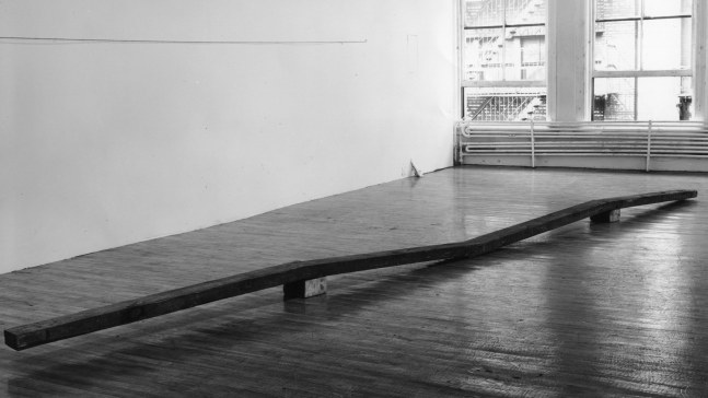 Installation view of Robert Grosvenor, Untitled (1972), at Cooper Paula Gallery, 96-100 Prince Street, June 1972. © Robert Grosvenor. Courtesy Paula Cooper Gallery, New York. Photo: Geoffrey Clements.