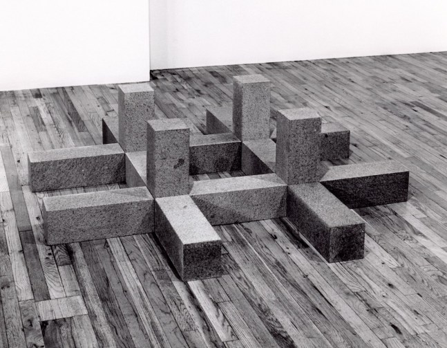 Carl Andre &quot;Manet Sphinges&quot; 1986 16 Quincy Granite units 18&quot; x 66&quot; x 66&quot; overall