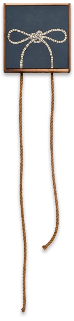 Sean Gannon

The Handcuff, 2024

acrylic on canvas, framed in walnut with two attached found objects (Malina Rope)

120 x 26 x 3 1/2 in.
304.8 x 66 x 8.9 cm.

(SEGA001)