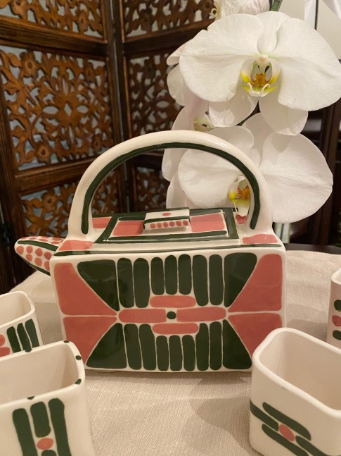 Bauhaus Floral Teapot 

Pottery

10&amp;quot; x 8&amp;quot; x 4