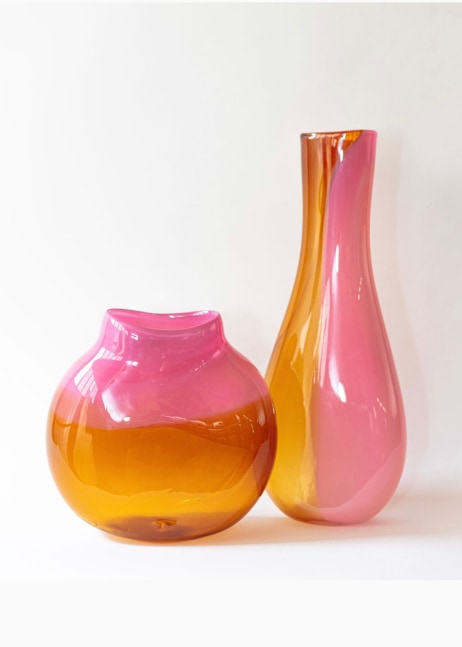 Classic vase 

Glass

10&amp;quot; x 5&amp;quot; x 3&amp;quot;

&amp;nbsp;