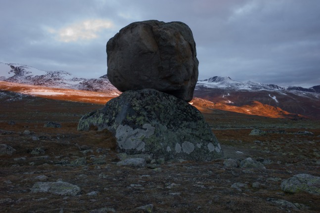 Installation view of sculpture by Peter Fischli and David Weiss