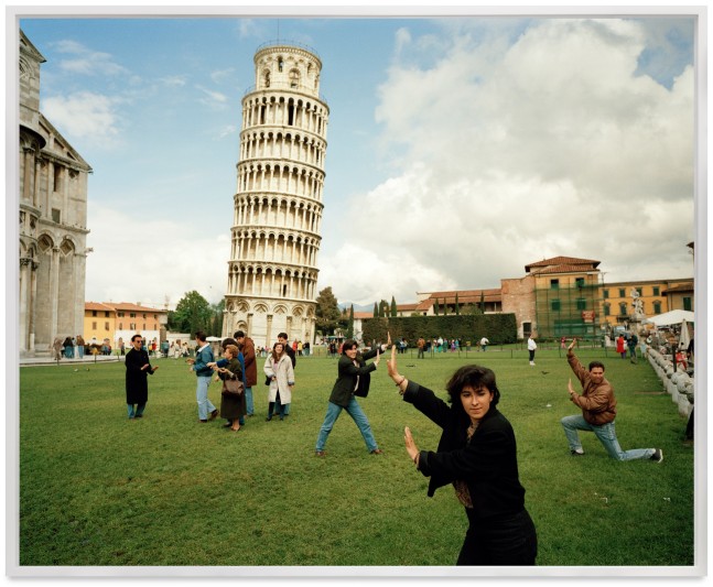 Martin Parr, Leaning Tower of Pisa, Italy, 1990