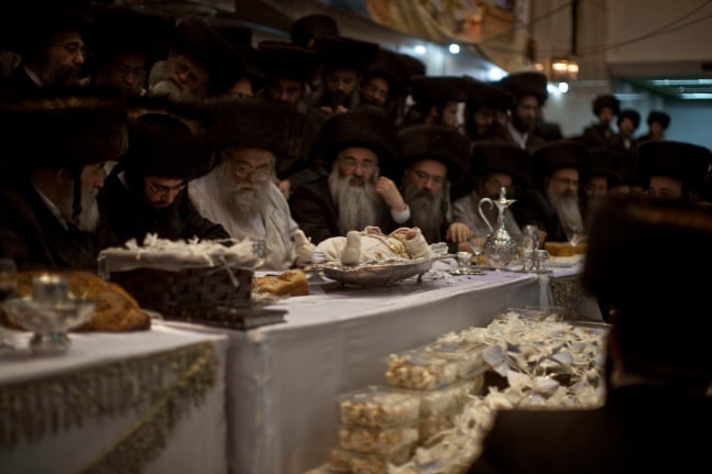 Pidyon Haben, Viznitz Hasidim, Bnei Brak, 2011,&amp;nbsp;C-Print, 14.5 x 21 inches